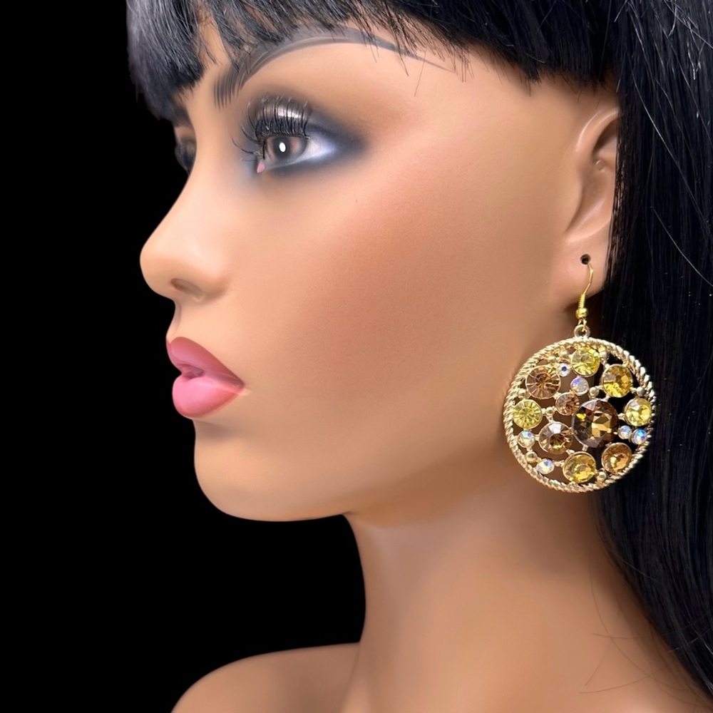 🌼 Big Bling Rhinestone Disk Gold Tone Earrings - Picture 3 of 3